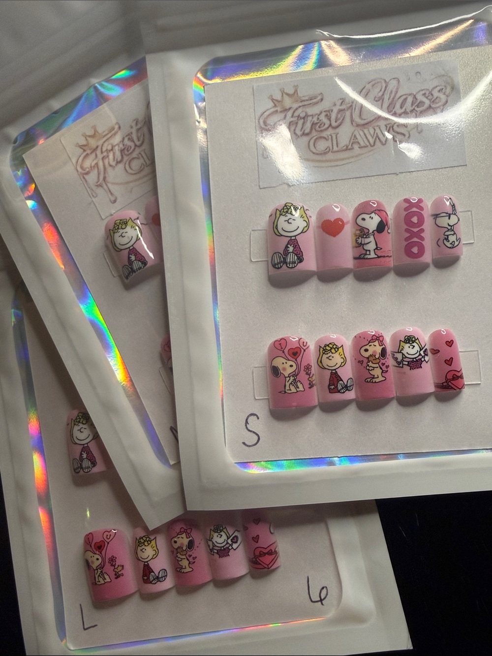 Pink Love Peanuts Character Press-On Nail Set